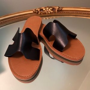 Slide sandals